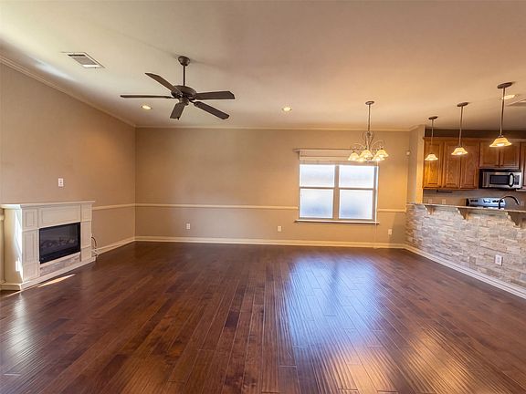 3rd image of 5107 Chesterfield Pl