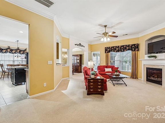 5th image of 2316 Elendil Ln