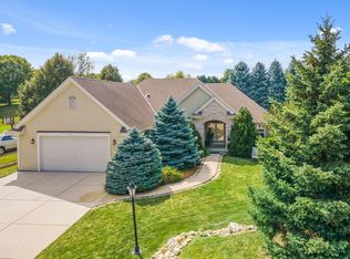 W243N5833 Quail Run Ln, Sussex, WI 53089