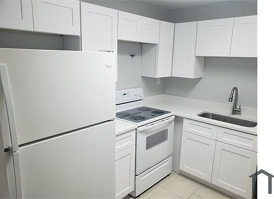3rd image of 103 Meadows Cir #103