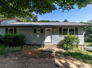 221 Pattie Gap Rd #A, Philadelphia, TN 37846