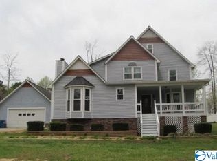 517 Fairview Estate Rd, Albertville, AL 35951