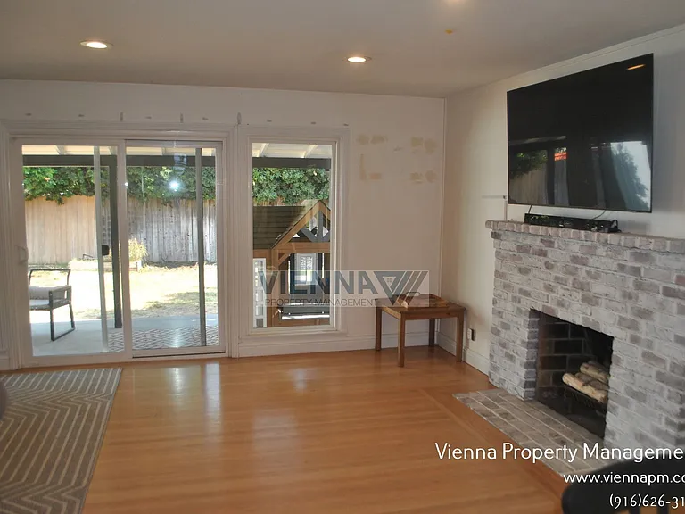 2913 Kerria Way — Photo 8