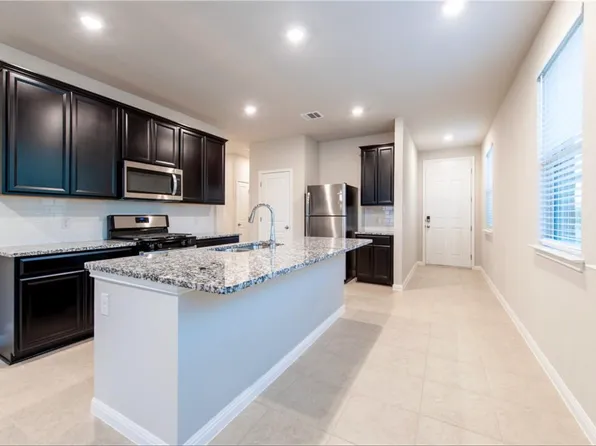 6400 Wolf Pack Dr, Pflugerville, TX 78660