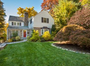 18 Carleon Ave, Larchmont, NY 10538