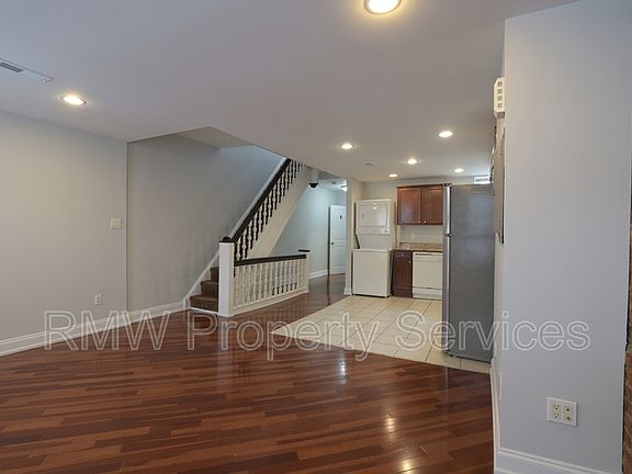 3rd image of 1422 Jackson St Floor 2