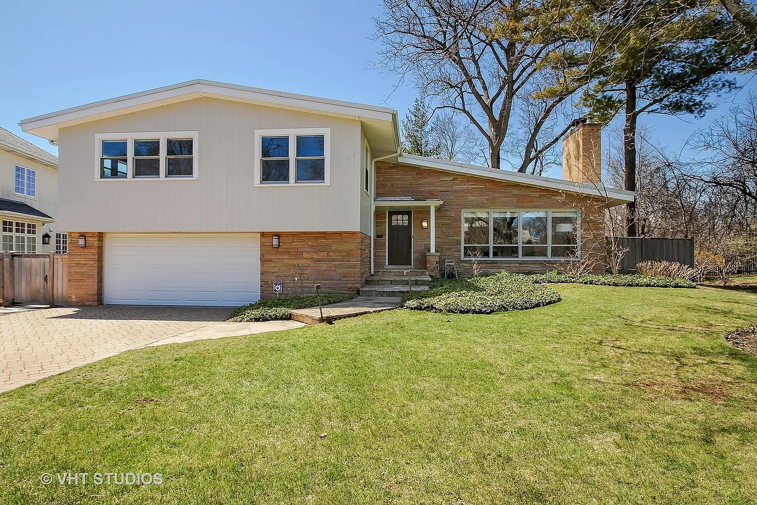 37 Crescent Dr photo 1