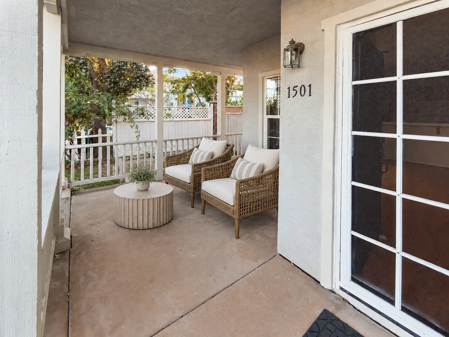 3 bed, 2.5 bath, 1649 sqft, $4,200 — Photo 4