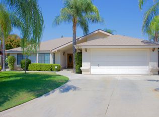 2613 Loganberry Ct, Bakersfield, CA 93308
