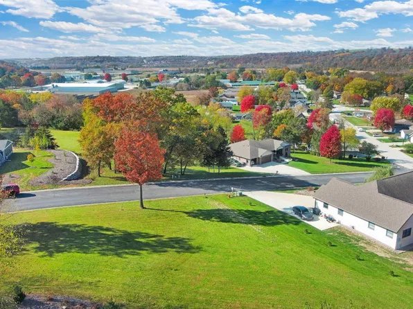0 Blackhill Rd, Decorah, IA 52101