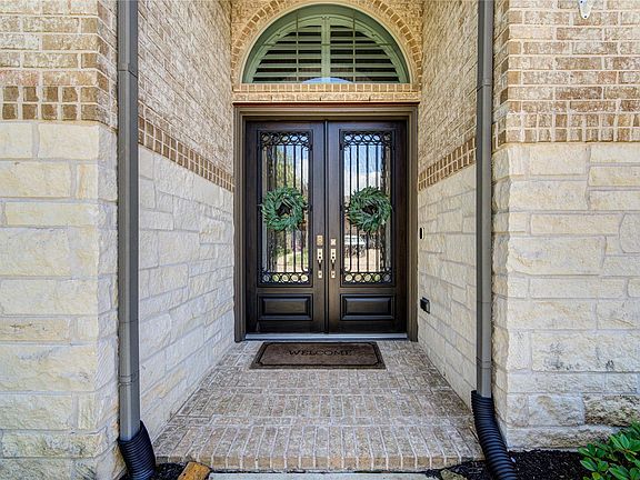 5th image of 30411 Garden Glenn Ct