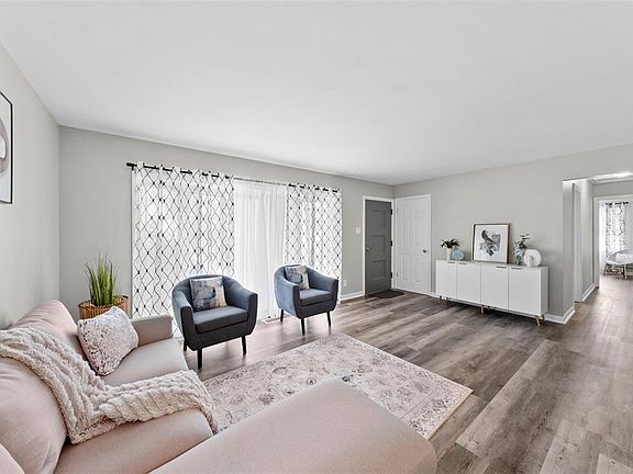 4th image of 200 Saint Maurice Ln