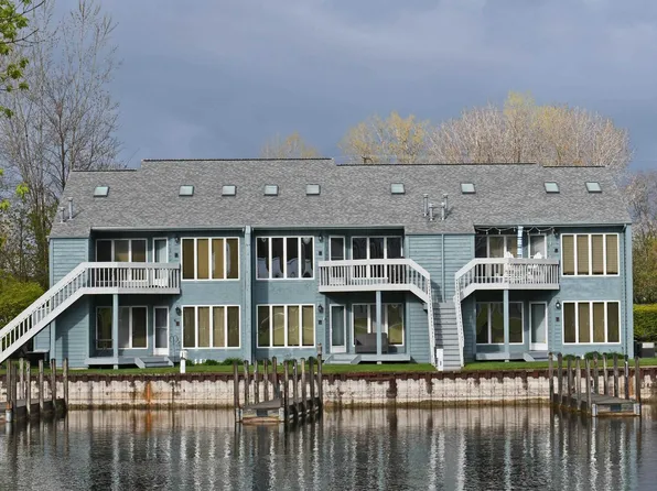 614 S State St APT 4, Oscoda, MI 48750