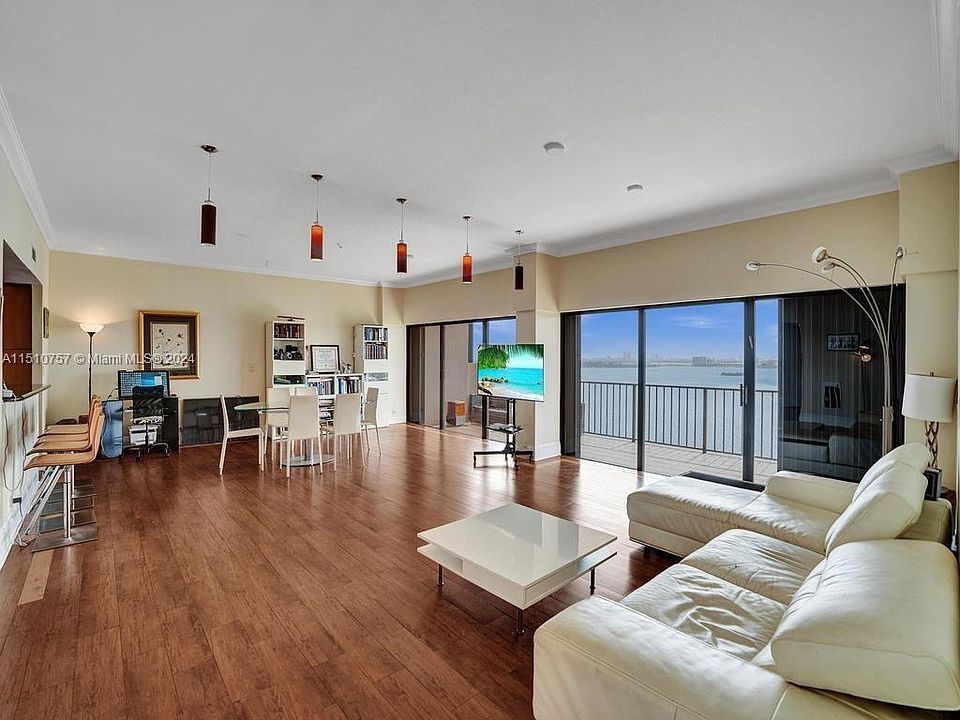 1st image of 1800 NE 114th St Penthouse 7