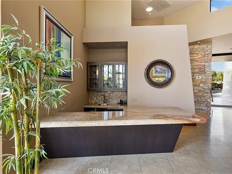 68 Royal Saint Georges Way — Photo 32