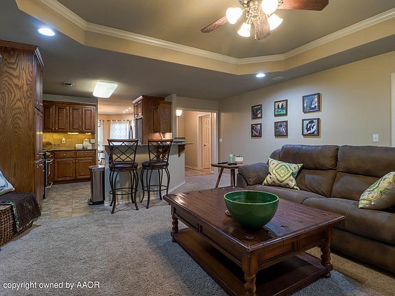 4th image of 8511 Barstow Dr