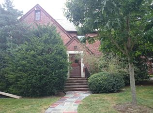 288 Kent St, Brookline, MA 02446