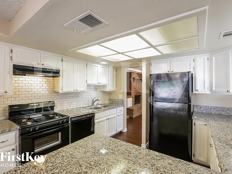 2953 Gala St — Photo 7