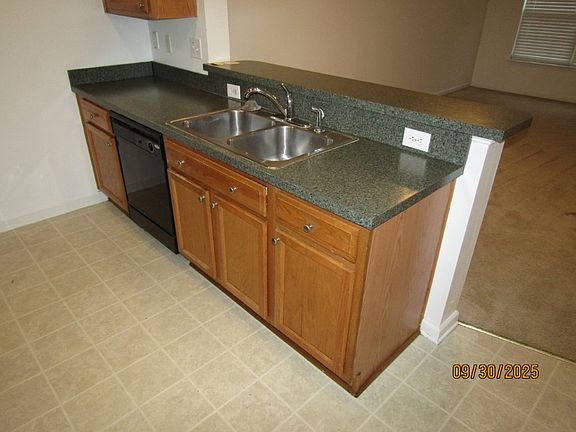 4th image of 121 Barnacle Ln #H-4