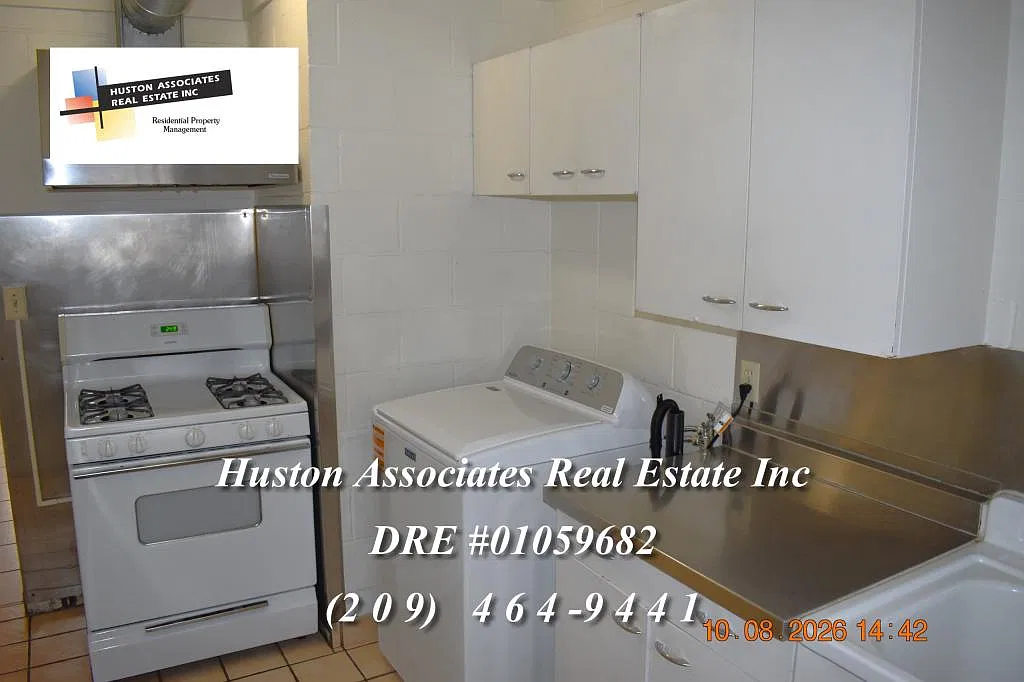 3334 N Kensington Way — Photo 3