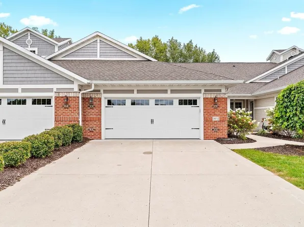 2617 Bay Harbor Cir #2, Green Bay, WI 54304