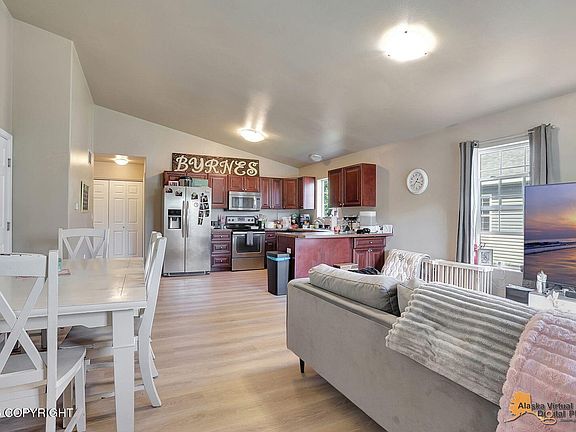 4th image of 4031 W Marble Way