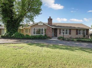 5580 E Harney Ln, Lodi, CA 95240
