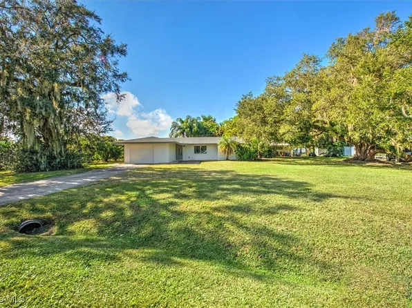 13787 River Forest Dr, Fort Myers, FL 33905