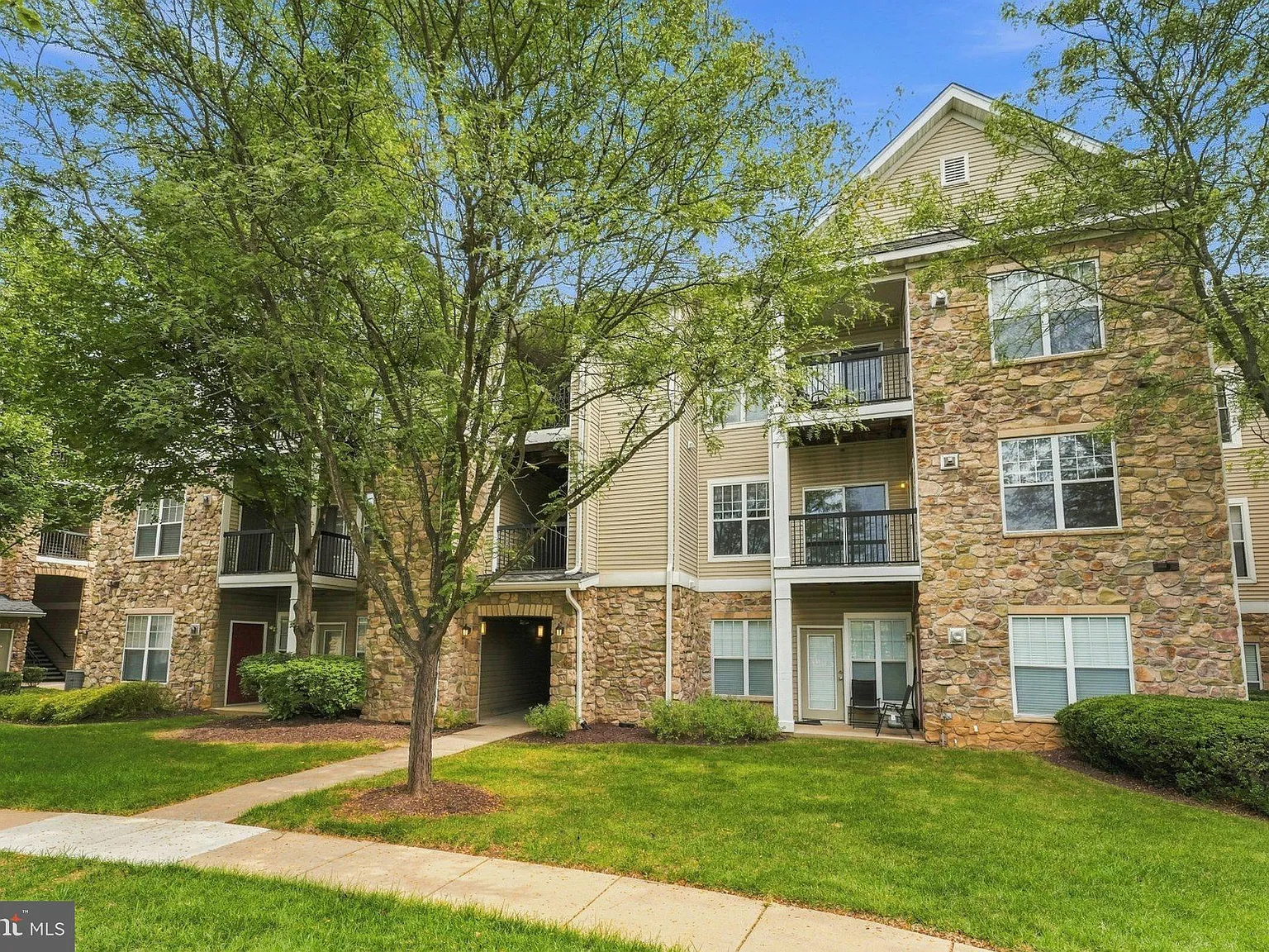 Stonegate At Faircrest C — Photo 3