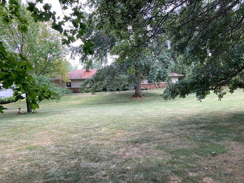 2nd image of 7975 E 1425 North Rd