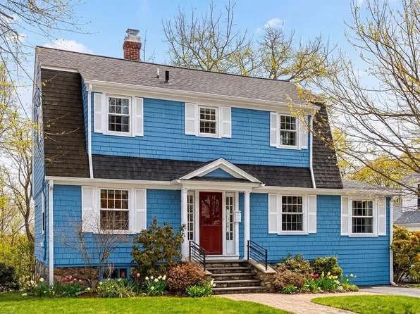 62 Carmel Rd, Andover, MA 01810