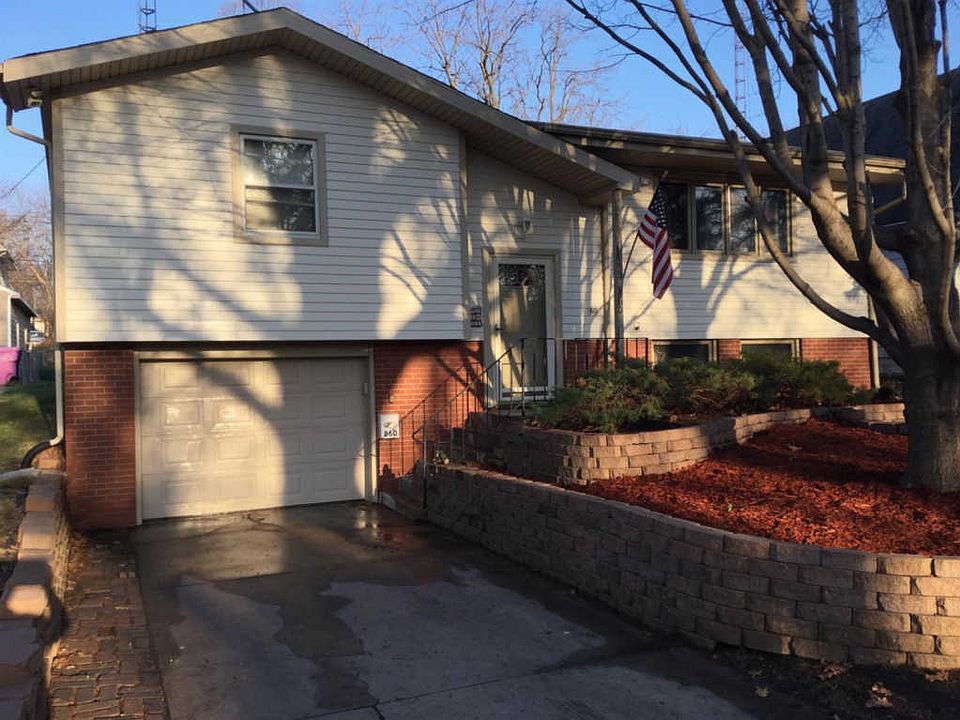 1st image of 860 Elmwood Ave