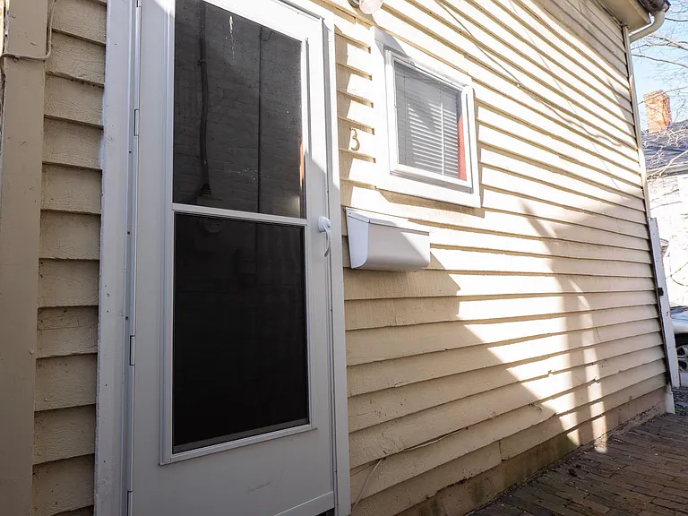 703 S Loudoun St — Photo 31
