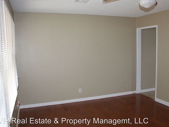 3rd image of 3921 Mallard Dr