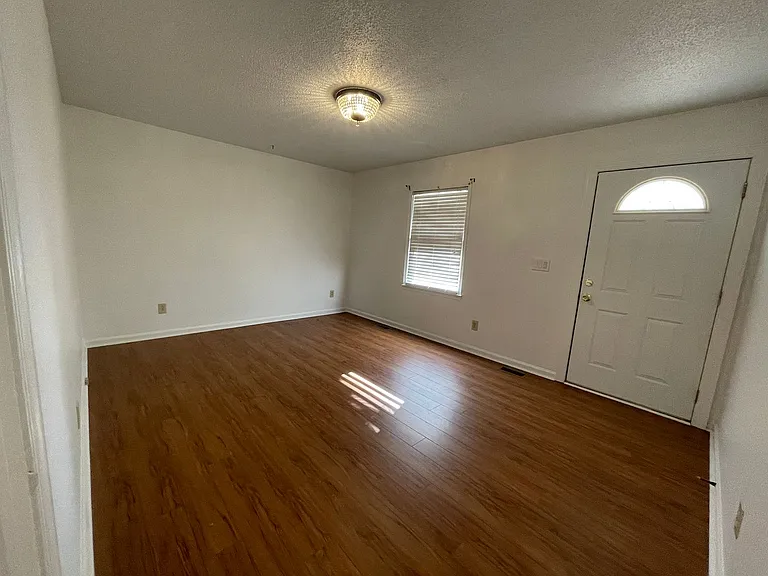 109 Jackson Rd — Photo 10