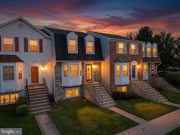 3rd image of 10505 Campus Way S