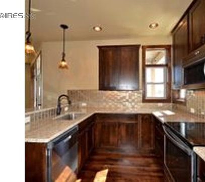 4th image of 2059 Vineyard Dr