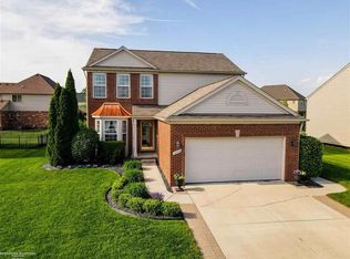 18779 England Dr, Macomb, MI 48042