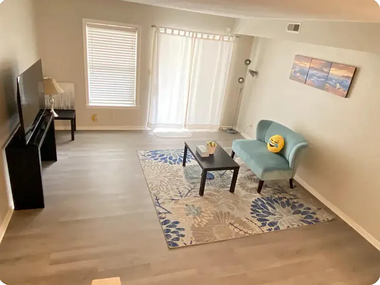 108 Schultz St #108 — Photo 3