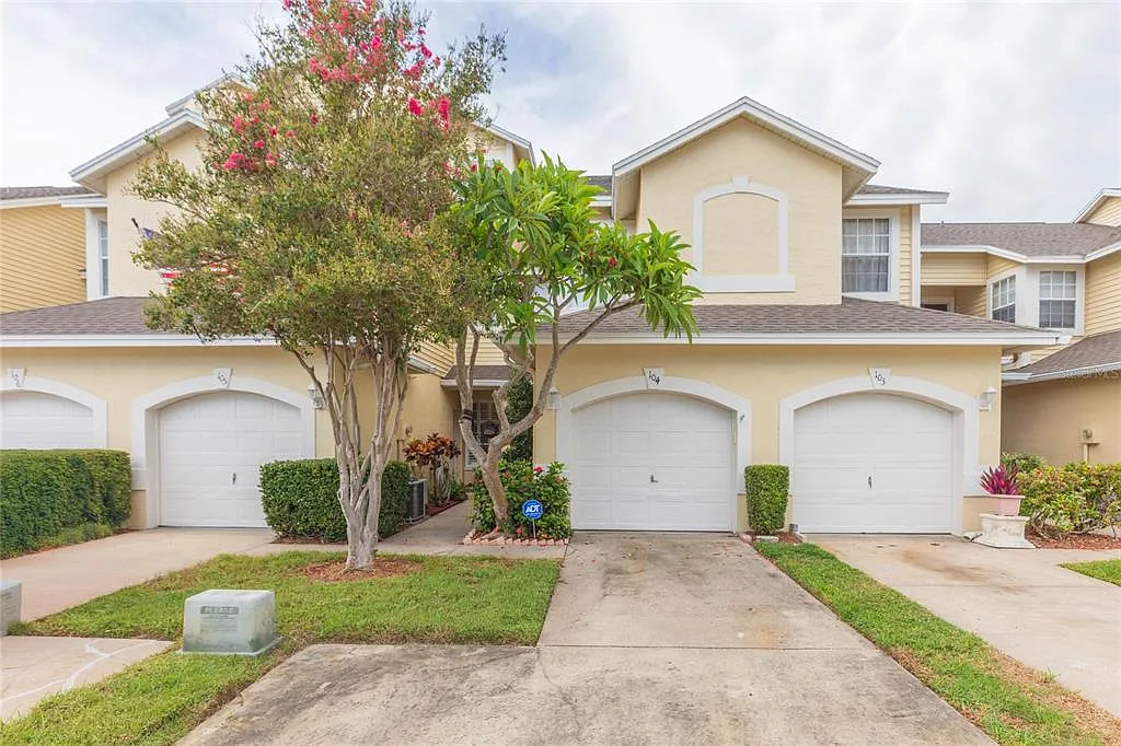 3 bed, 2.5 bath, 1500 sqft, $2,800 — Photo 1