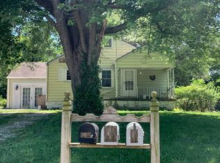 7605 E 58th St, Kansas City, MO 64129