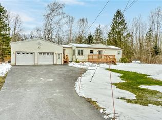 300 Haley Rd, Ontario, NY 14519