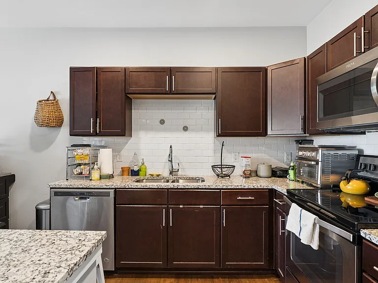 1122 Litton Ave #319 — Photo 13