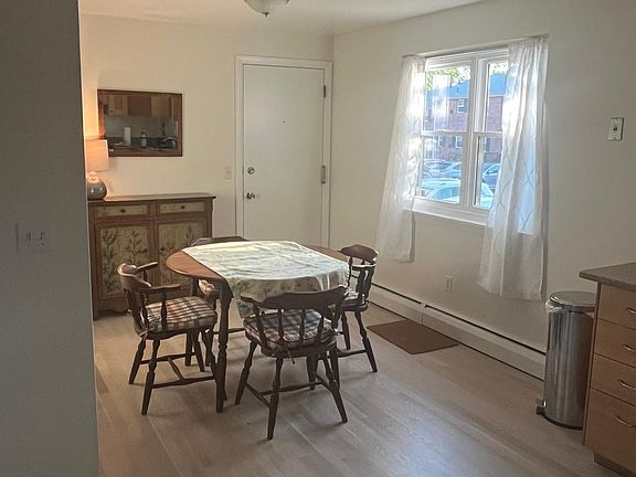 3rd image of 70 Carroll Ave Unit 1101