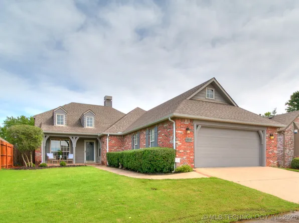 9535 S College Ct, Tulsa, OK 74137