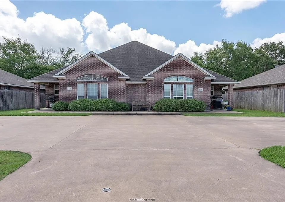 1433 Western Oaks Ct