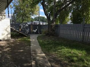 8108 124th Ave NW #1A, Edmonton, AB T5B1C1