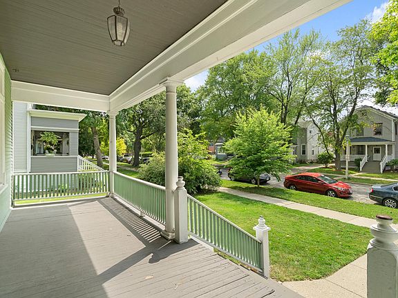 2nd image of 110 S Kenilworth Ave #1