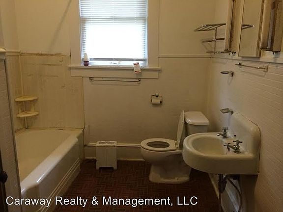 3rd image of 536B Wilkinson St