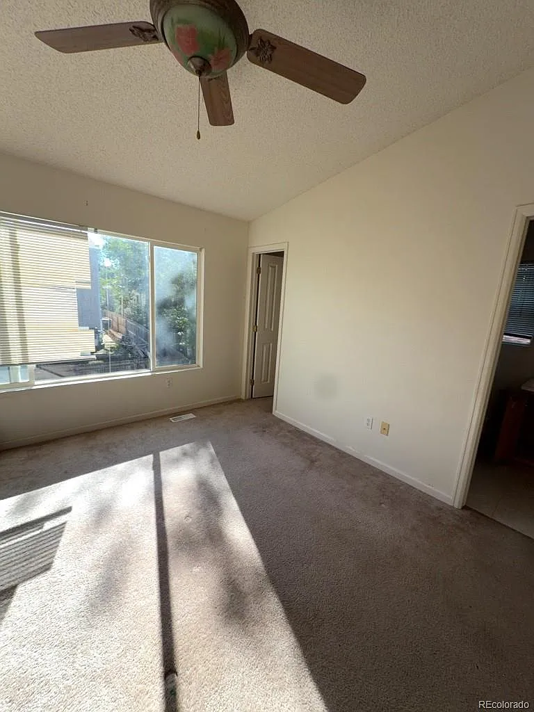 3 bed, 2.5 bath, 1730 sqft, $2,495 — Photo 3